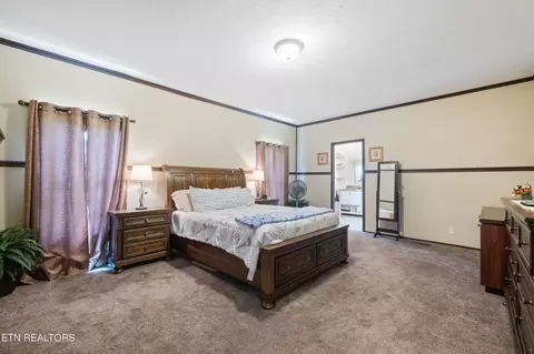 711 Gamble Dr, Heiskell, TN 37754 photo 9