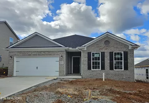 3624 Crimson Cir, Maryville, TN 37801