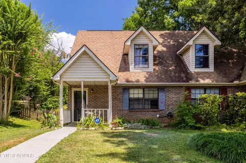 2006 Countryhill Ln, Knoxville, TN 37923