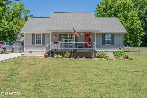 106 Corbin Hill Rd, Oliver Springs, TN 37840