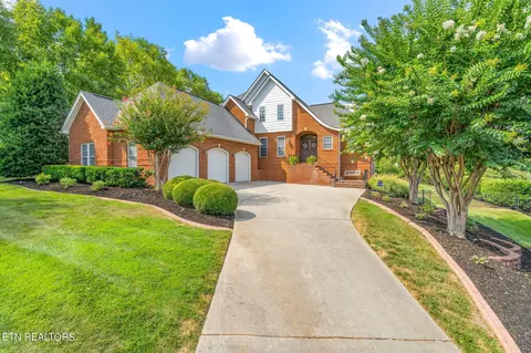 672 Brochardt Blvd, Knoxville, TN 37934