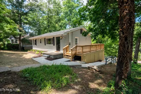 4011 Kingston Pike, Knoxville, TN 37919