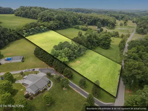 10140 Stringtown Rd, Strawberry Plains, TN 37871