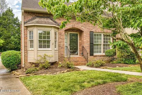 8744 Aragon Ln, Knoxville, TN 37923