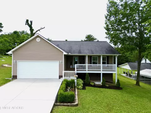 136 Sandy Cir, La Follette, TN 37766