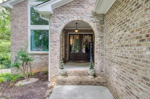 308 Sugarwood Dr, Knoxville, TN 37934