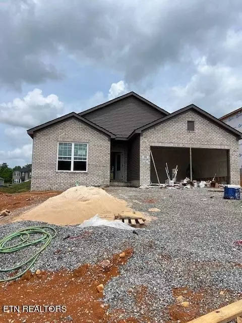 206 Clover Meadow Ln, Maryville, TN 37801