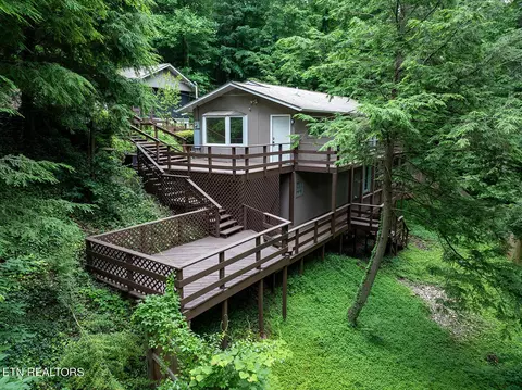 2504 Mont Glen Dr, Knoxville, TN 37920