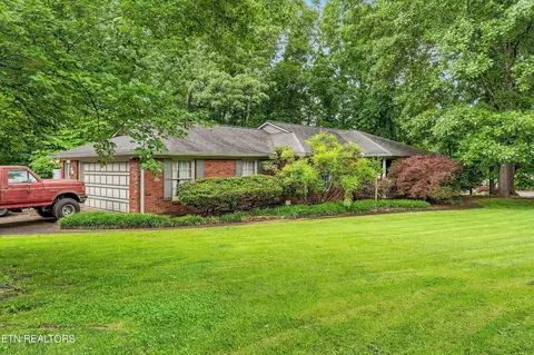 7941 Cranley Rd, Powell, TN 37849 photo 2