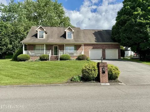 1704 Beauchamp Loop, Knoxville, TN 37938