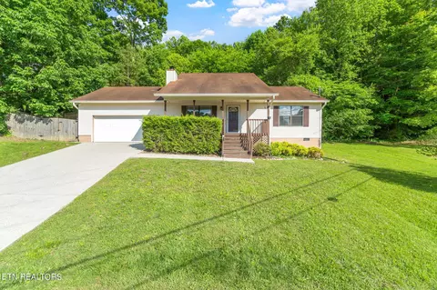 5940 Rolling Ridge Dr, Knoxville, TN 37921
