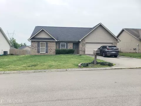 1013 Ruscello Dr, Maryville, TN 37801