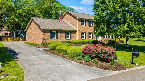 5609 Glenlyn Dr, Powell, TN 37849