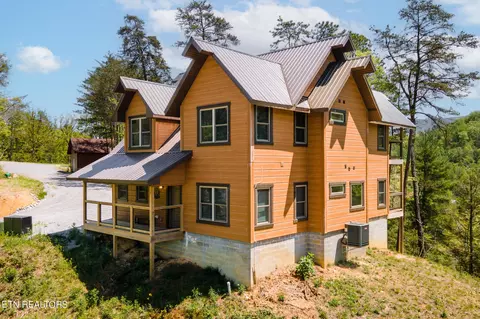 4228 Wears Valley Rd #11, Sevierville, TN 37862