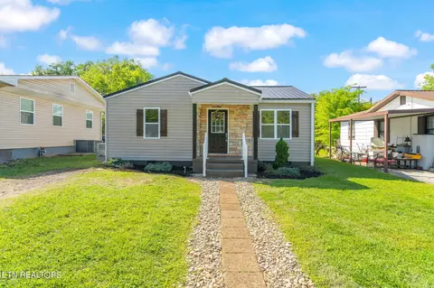 1515 Irwin Ave, Maryville, TN 37804