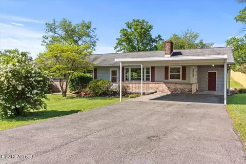 6011 Crisp Ln, Knoxville, TN 37920