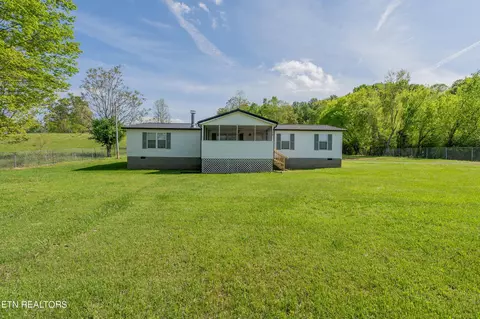 139 J Mccauley Rd, Sweetwater, TN 37874