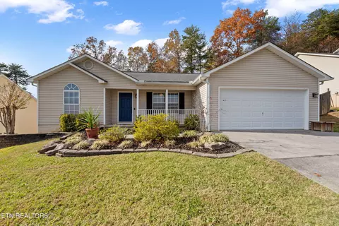 7235 Sunset Ridge Ln, Knoxville, TN 37920