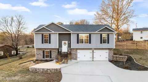 2609 Woods Smith Rd, Knoxville, TN 37921