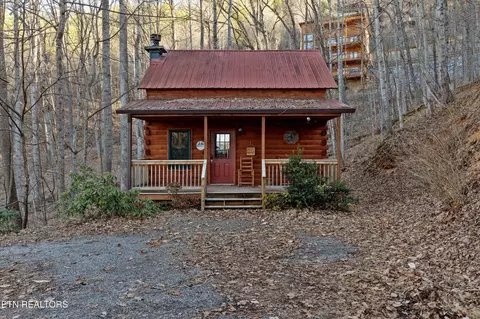 3641 Wears Mtn Ln, Sevierville, TN 37862