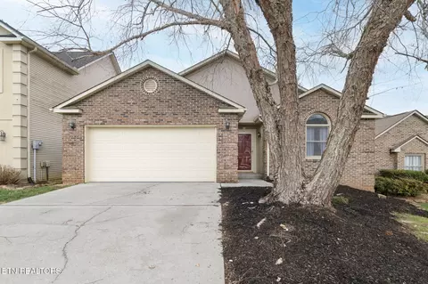 8616 Savannah Ct, Knoxville, TN 37923