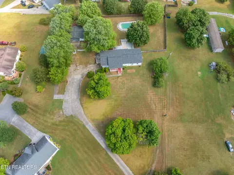 7701 Clapps Chapel Rd, Corryton, TN 37721
