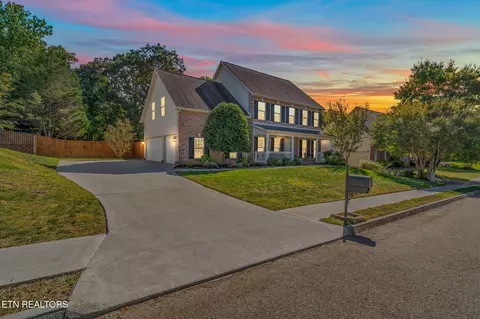 10252 Canton Place Ln, Knoxville, TN 37922