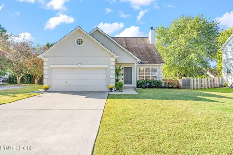 10149 Highgate Cir, Knoxville, TN 37931