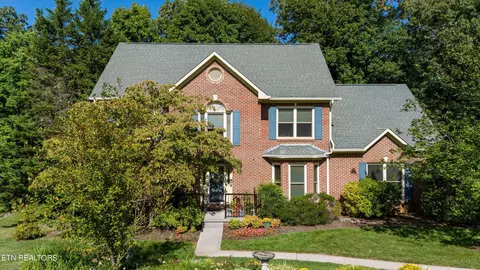 10261 Tan Rara Dr, Knoxville, TN 37922