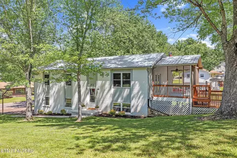 9925 Sheretz Dr, Knoxville, TN 37923