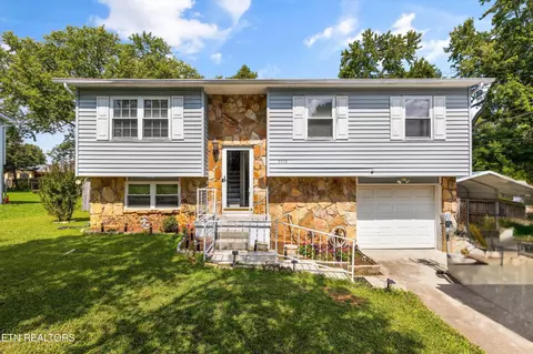 5716 Montina Rd, Knoxville, TN 37912