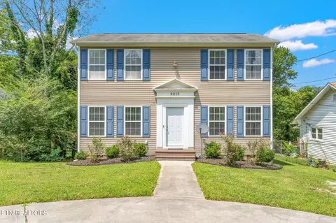 2215 Aster Rd, Knoxville, TN 37918