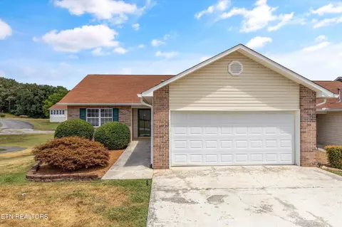 116 Executive Meadows Dr, Lenoir City, TN 37771