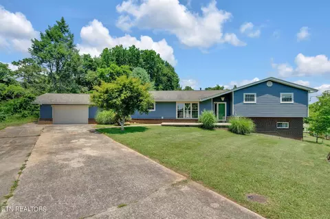 3300 South Cir, Knoxville, TN 37920