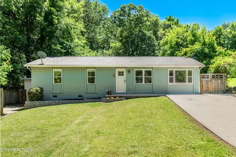 6305 NW Cadbury Dr, Knoxville, TN 37921