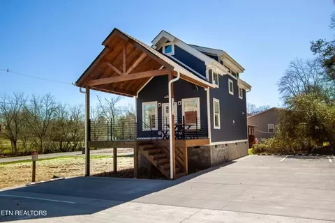 2812 Willa View Dr, Pigeon Forge, TN 37863