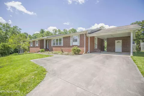 4824 Macmont Cir, Powell, TN 37849