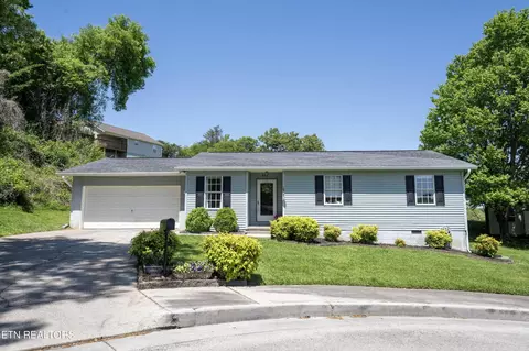 317 Mcnabb Pl, Maryville, TN 37801