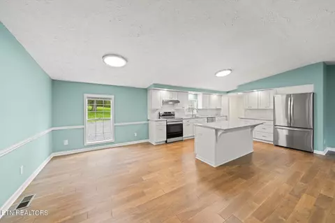 125 Capps Rd, Corryton, TN 37721 photo 9