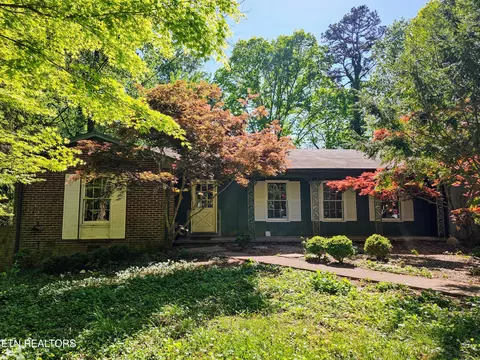 7110 Westway Cir, Knoxville, TN 37919