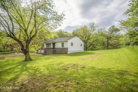 5808 Cement Plant Rd, Knoxville, TN 37924