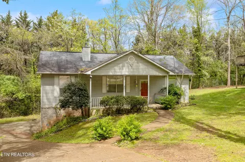 5621 NW Pinellas Dr, Knoxville, TN 37919