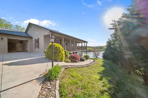 479 Engel Rd, Loudon, TN 37774