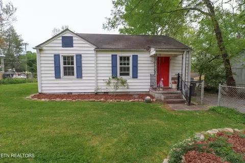 2416 Brice St, Knoxville, TN 37917