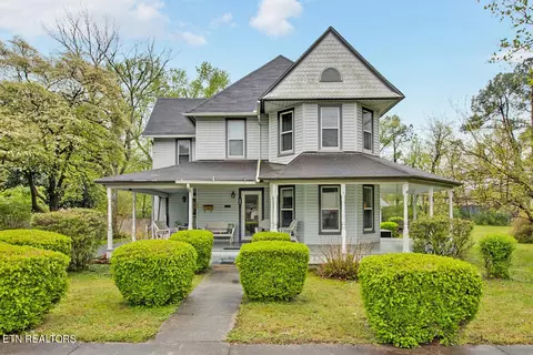 404 S Chamberlain Ave, Rockwood, TN 37854