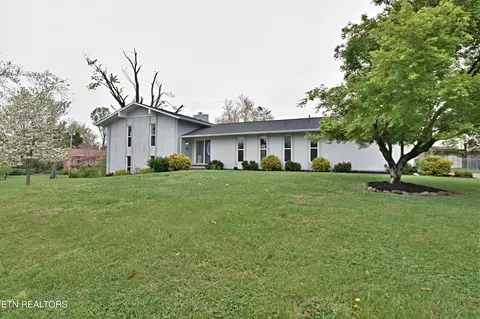 1020 Roderick Rd, Knoxville, TN 37923