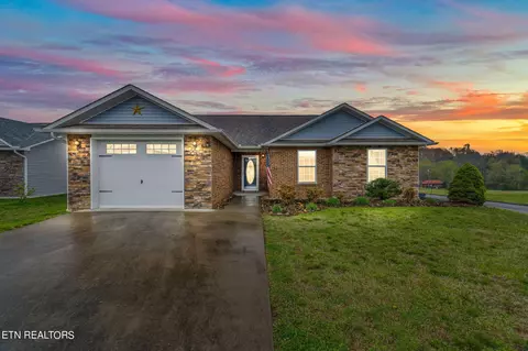 1224 Avery Ln, Sevierville, TN 37862