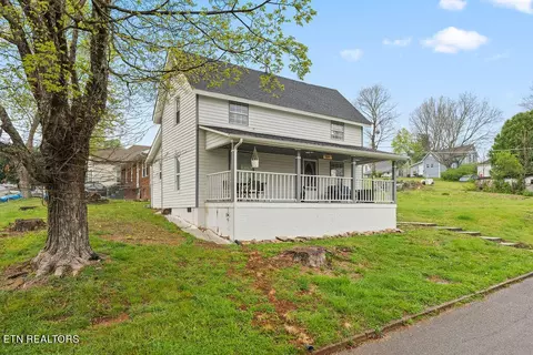 501 N D St, Lenoir City, TN 37771