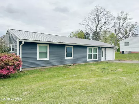 610 Centeroak Dr, Knoxville, TN 37920