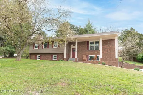1232 Walters Dr, Morristown, TN 37814